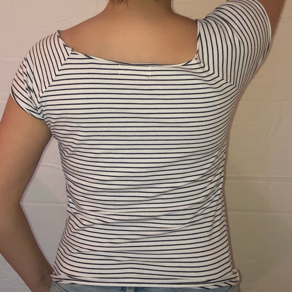 Striped Top. - Picture 3 of 3